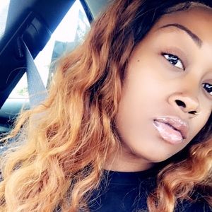 Meet your Posher, Latoya